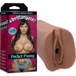 Masturbateur Pocket Pussy Signature @brittanya187 (Social Media)