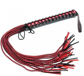 Fouet avec 12 lanières tressées