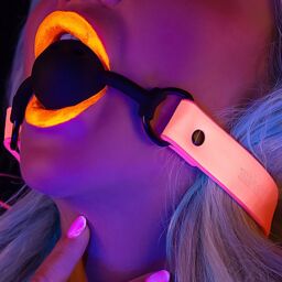 Bâillon Boule phosphorescent Glow Pink 40mm