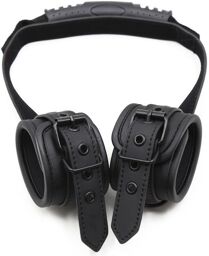 Menottes noires avec une poignée