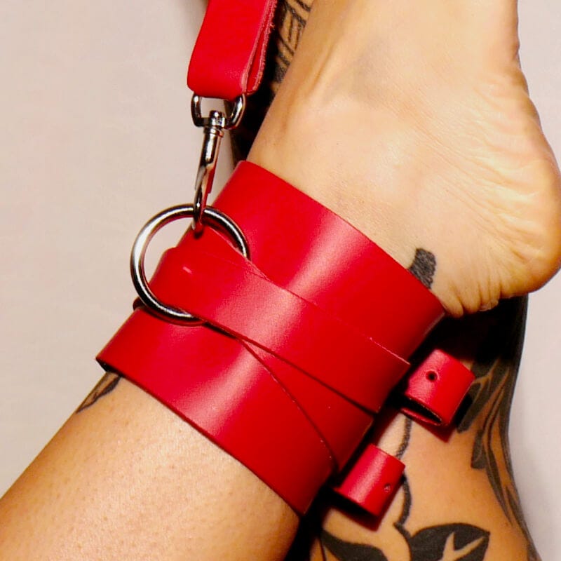 Menottes Chevilles Cuir Véritable Rouge