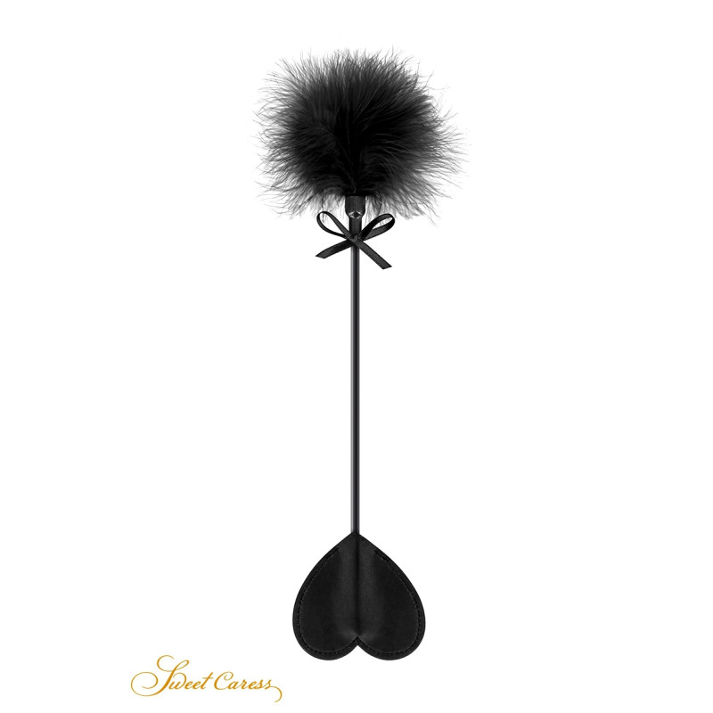 Tapette coeur avec pompon noir