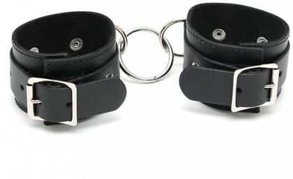 Menottes poignets avec anneau