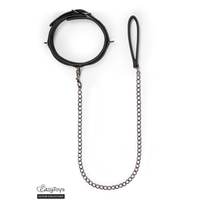 Collier fétichiste et laisse