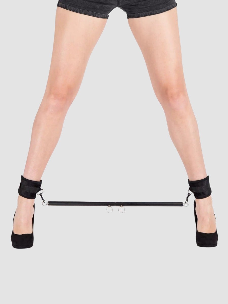 Barre d'écartement en métal noir Expandable