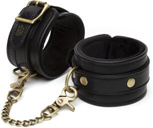 Menotte attaches cheville