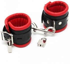 Menottes rembourrés luxueuses rouge cadenas